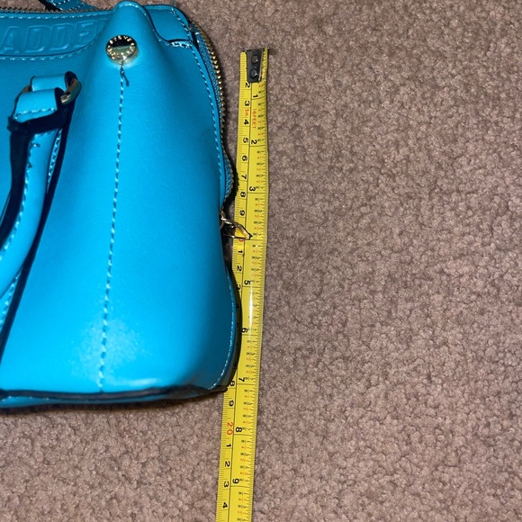 Steve Madden purse with cross body strap - Picture 3 of 9